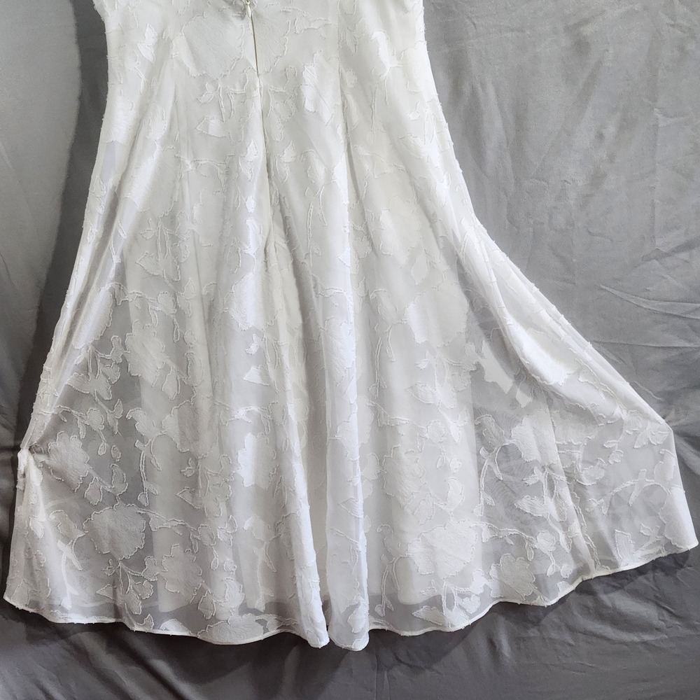 Adrianna Papell Dress Lacy Ivory Size 12 Lined Boho Embroidered Overlay Midi - Picture 11 of 16